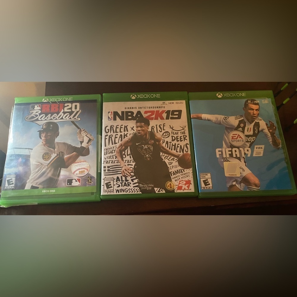 3 Xbox One Games - Picture 1 of 2